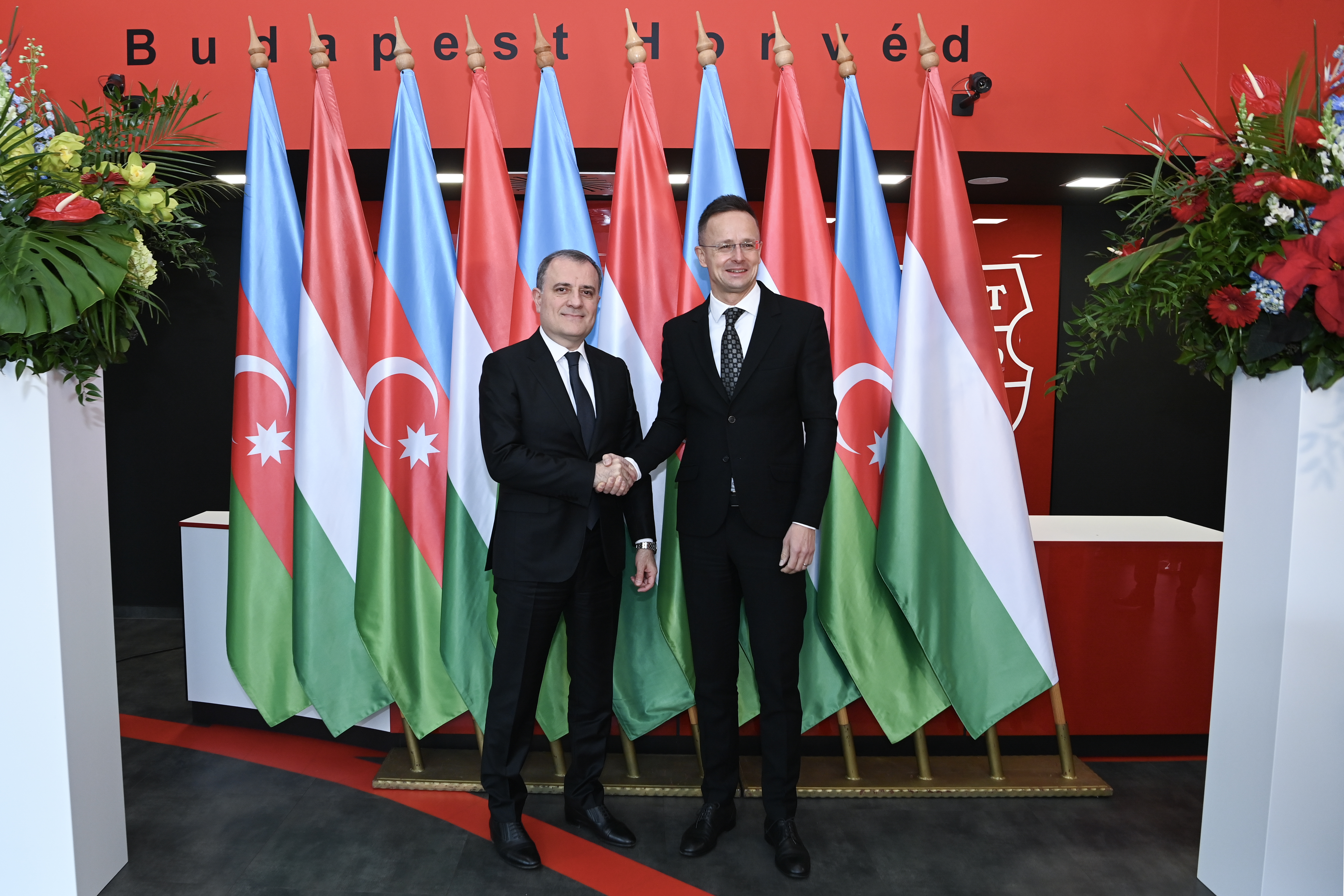 news banner image Desktop